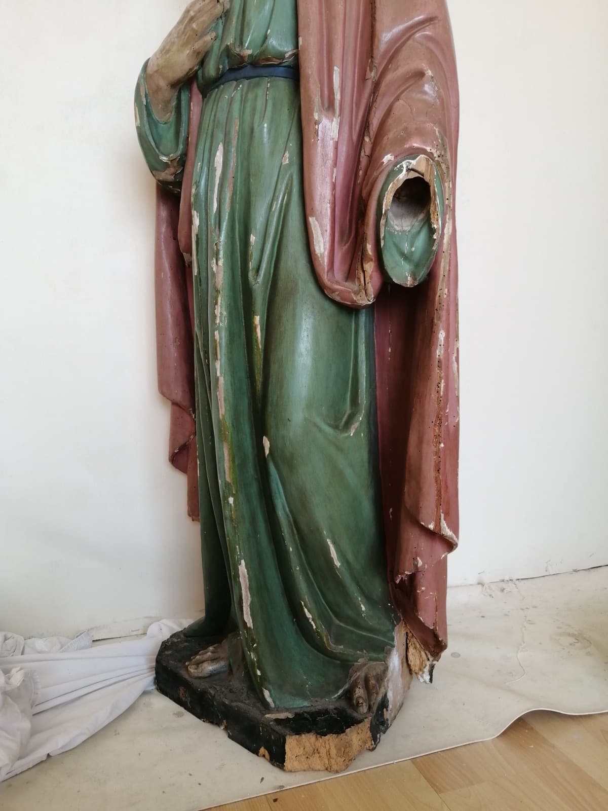 Sculpture restaurée par Émilie Merveilleux — 3